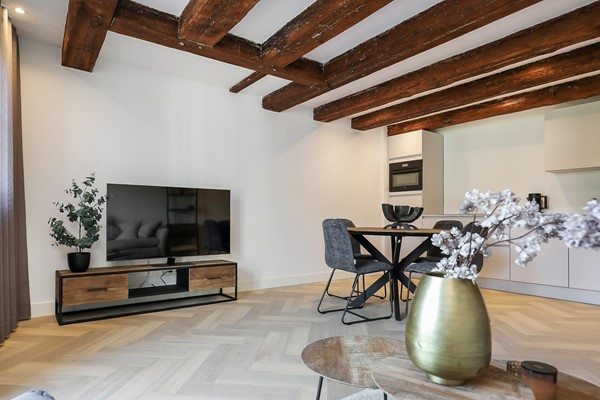 Medium property photo - Nieuwezijds Voorburgwal, 1012 RZ Amsterdam